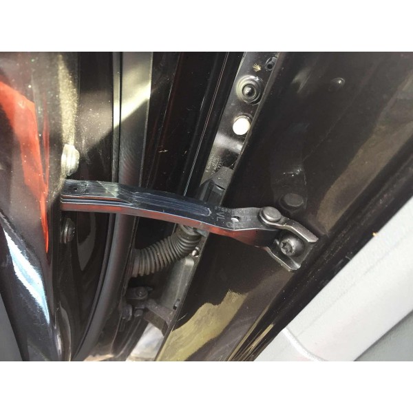 Limitador Porta Dianteiro Esquerdo Audi A5 1.8 Tfsi 2015