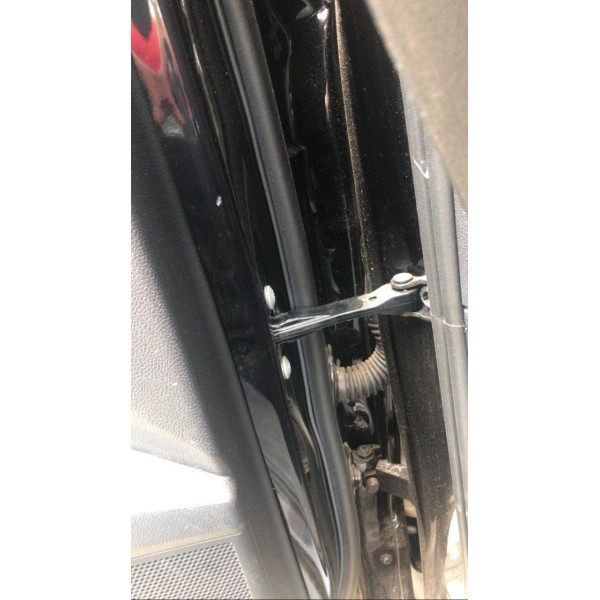 Limitador De Porta Dianteiro Esquerdo Volkswagen Tiguan 2019