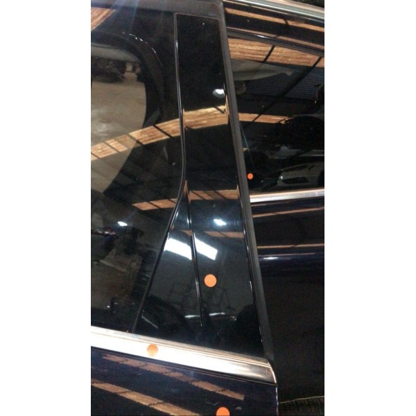 Friso Traseiro Esquerdo Da Porta Volvo Xc60 D5 2017