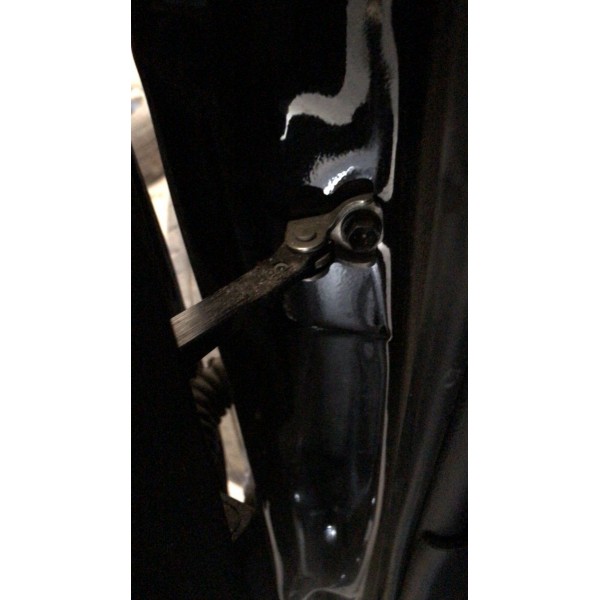 Limitador De Porta Dianteiro Esquerdo Toyota Prius 2015