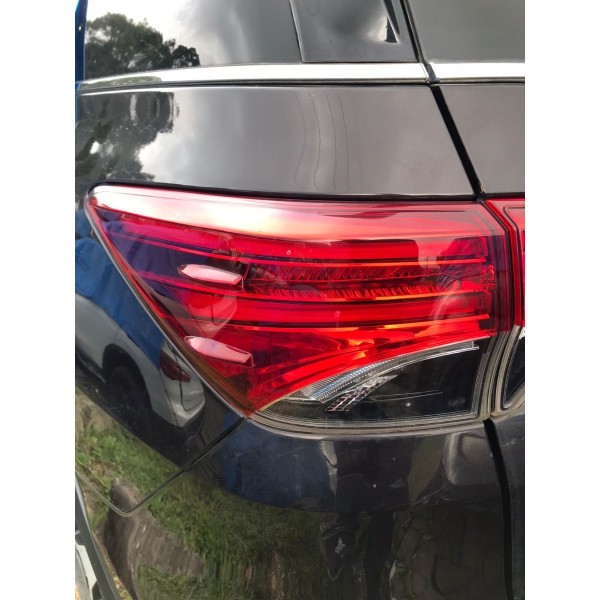 Lanterna Da Carroceria Esquerda Toyota Hilux Sw4 2019