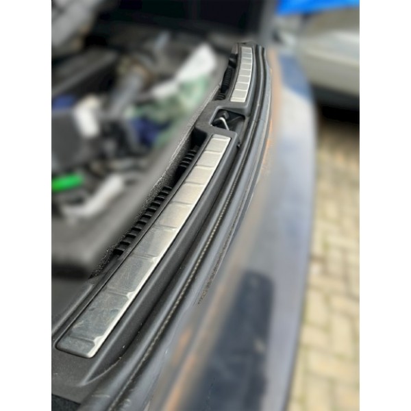 Soleira Interna Do Porta Malas Volvo Xc60 T8 2019