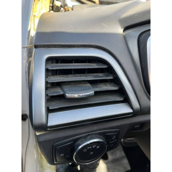 Difusor Lateral Esquerdo Ford Fusion Titanium 2015