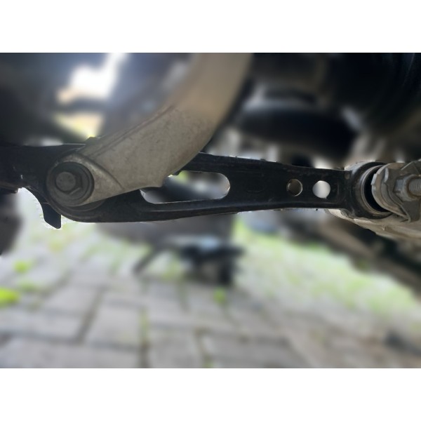 Braço Balança D. Esquerdo Susp. Range Rover Sport 2019